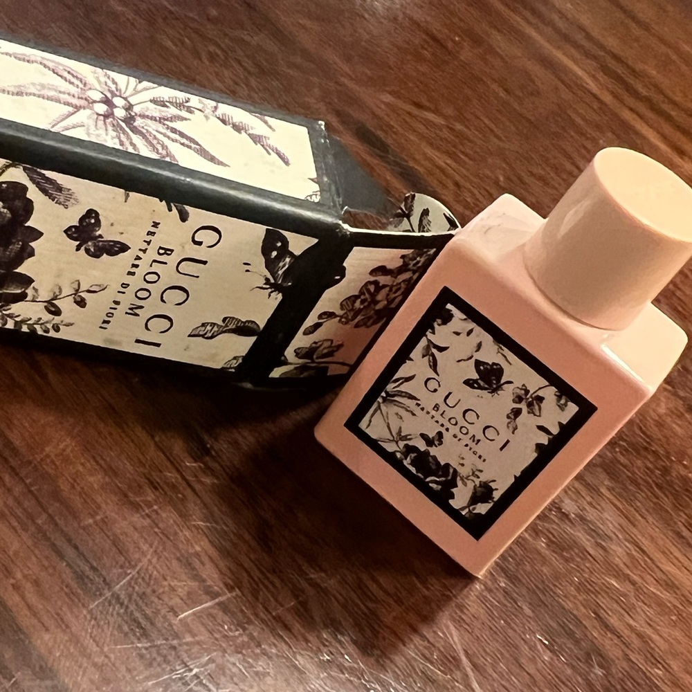 Gucci Bloom Eau De Parfum 0.16 Fl Oz / 5 Ml & Gucci Guilty Love Edition